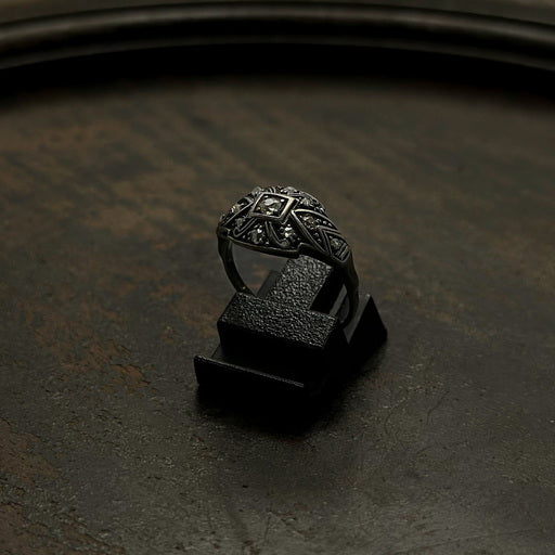 Ring | Old-World Glamour